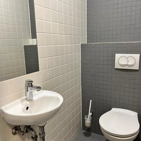 Hostel Jugendherberge Duesseldorf Dusseldorf