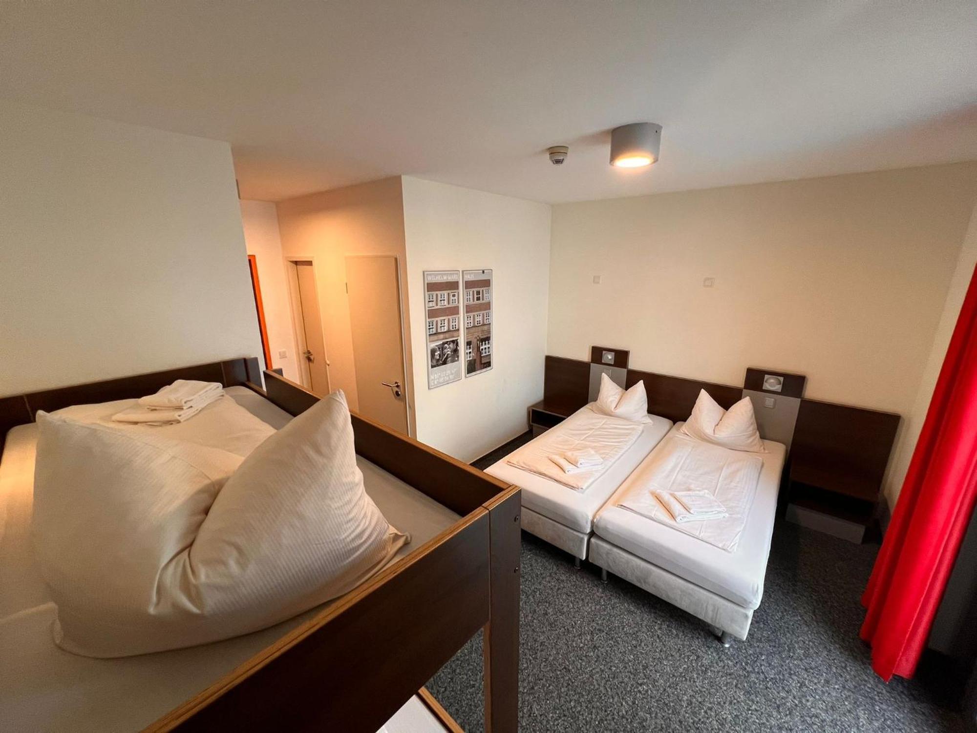 Jugendherberge Duesseldorf *