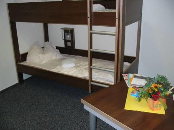 Jugendherberge Düsseldorf Hostel *
